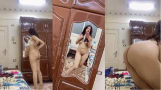 Sexy Indian Girl’s Naked Curve Tease Strip Show