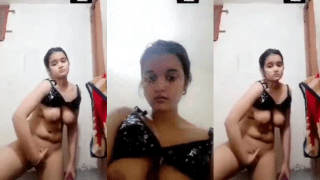College Girl Fingers Pussy on Live, Boyfriend Leaks