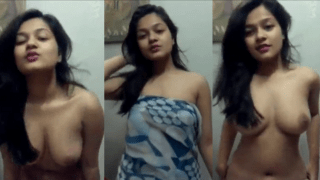 Gorgeous Beauty Strips Naked Shows Body with Sensual Moves