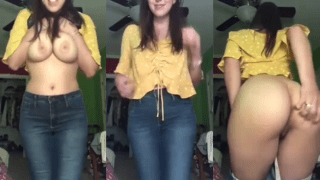 Sexy Girl Lifts Top Grabs Boobs Then Shows And Spanks Ass